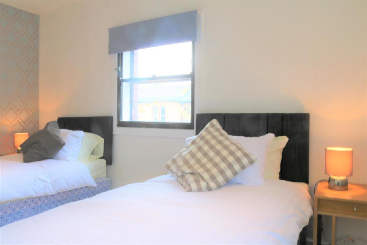 3 Bedroom City Centre Apartment In Lauriston Place Единбург Екстериор снимка