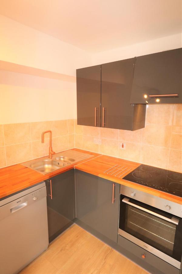 3 Bedroom City Centre Apartment In Lauriston Place Единбург Екстериор снимка